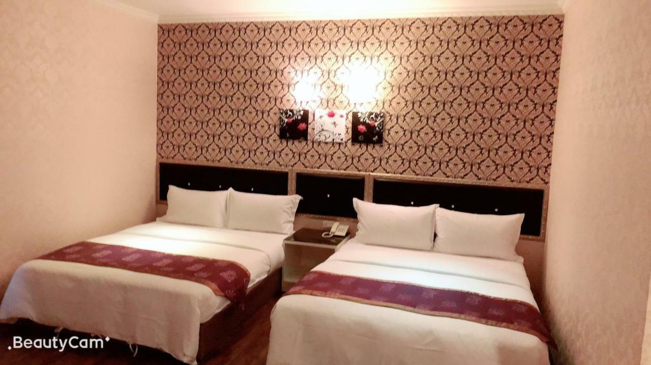 Jungle City Motel Цзяї Екстер'єр фото